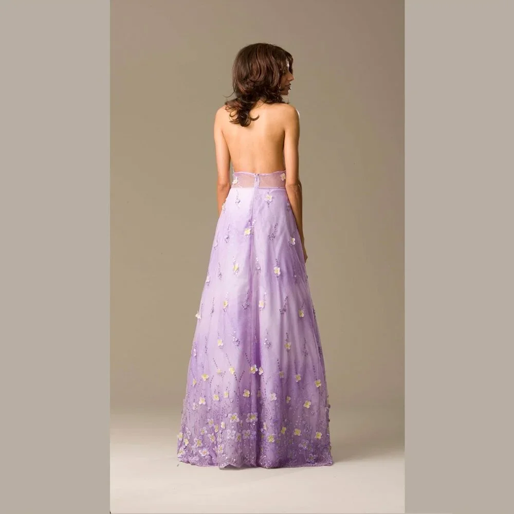 FLOOR-LENGTH LAVENDER EVENING GOWN - Picture 7 of 11